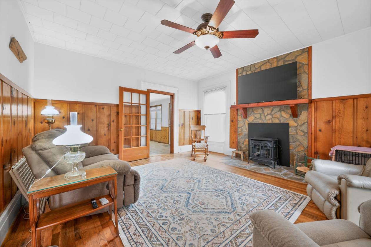 Equestrian Estate with Creeks and Views - photo 11