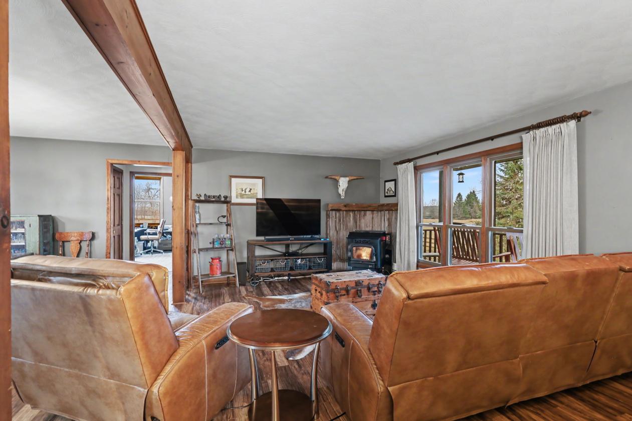 HUGE PRICE DROP - Indoor Arena + Secluded Home - photo 20