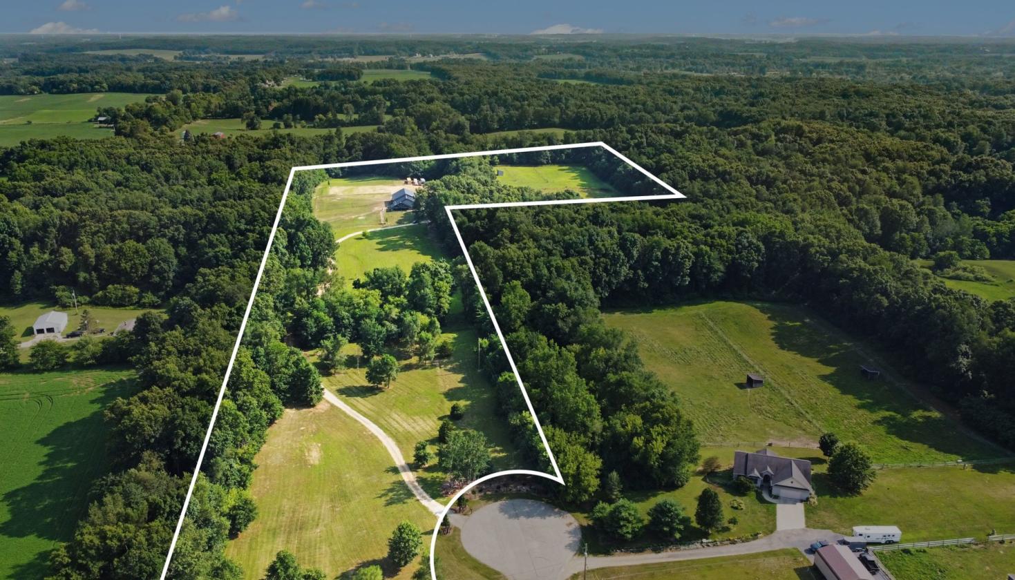 Gorgeous home with equestrian amenities - photo 12