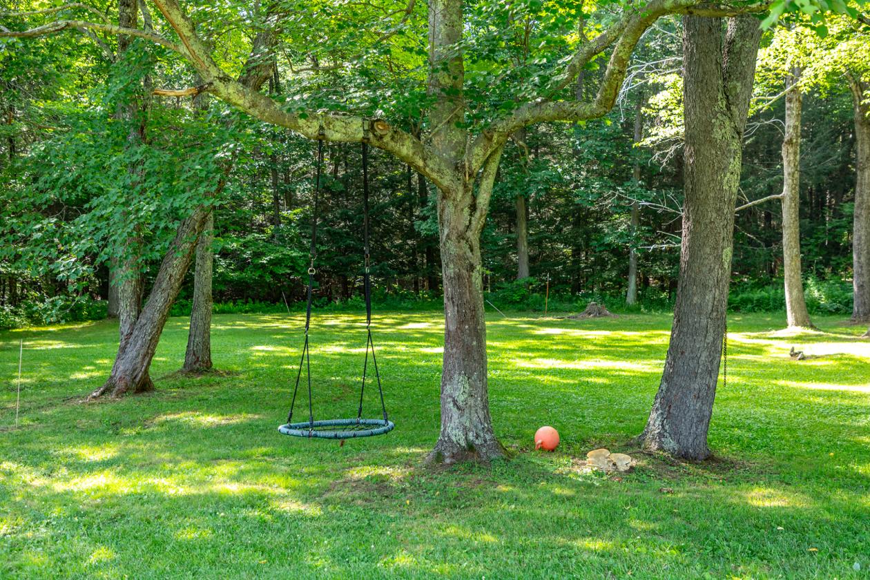 Secluded contemporary with new horse facilities - photo 22