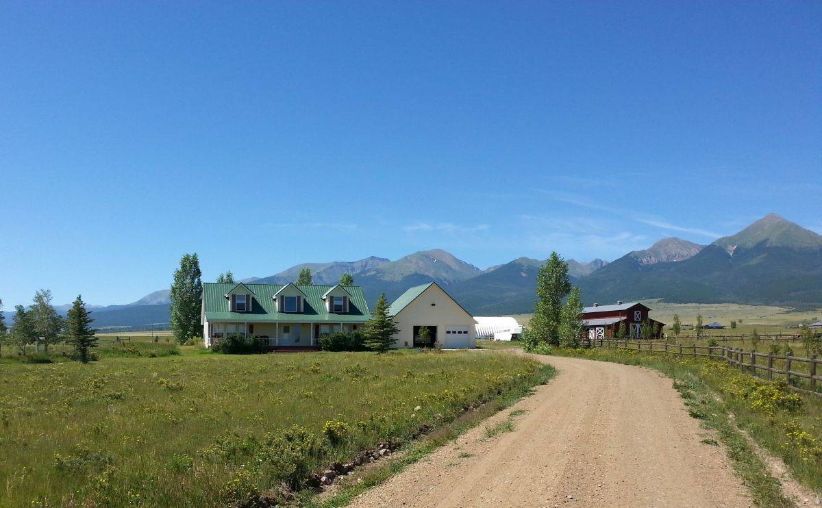 160 ACRE RANCH HIGH IN THE COLORADO ROCKIES Westcliffe, Custer County