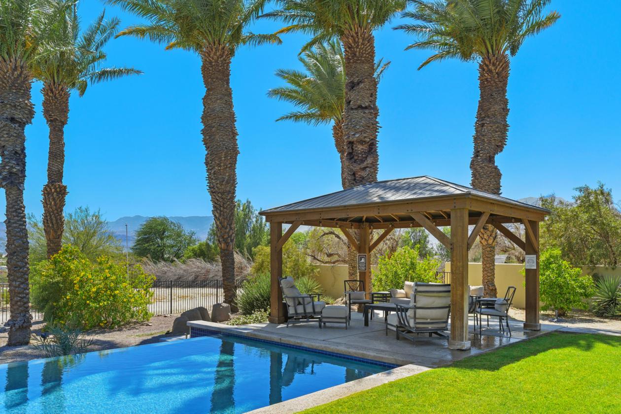 Gated Equestrian Estate with Arena & 4-Stalls - photo 30