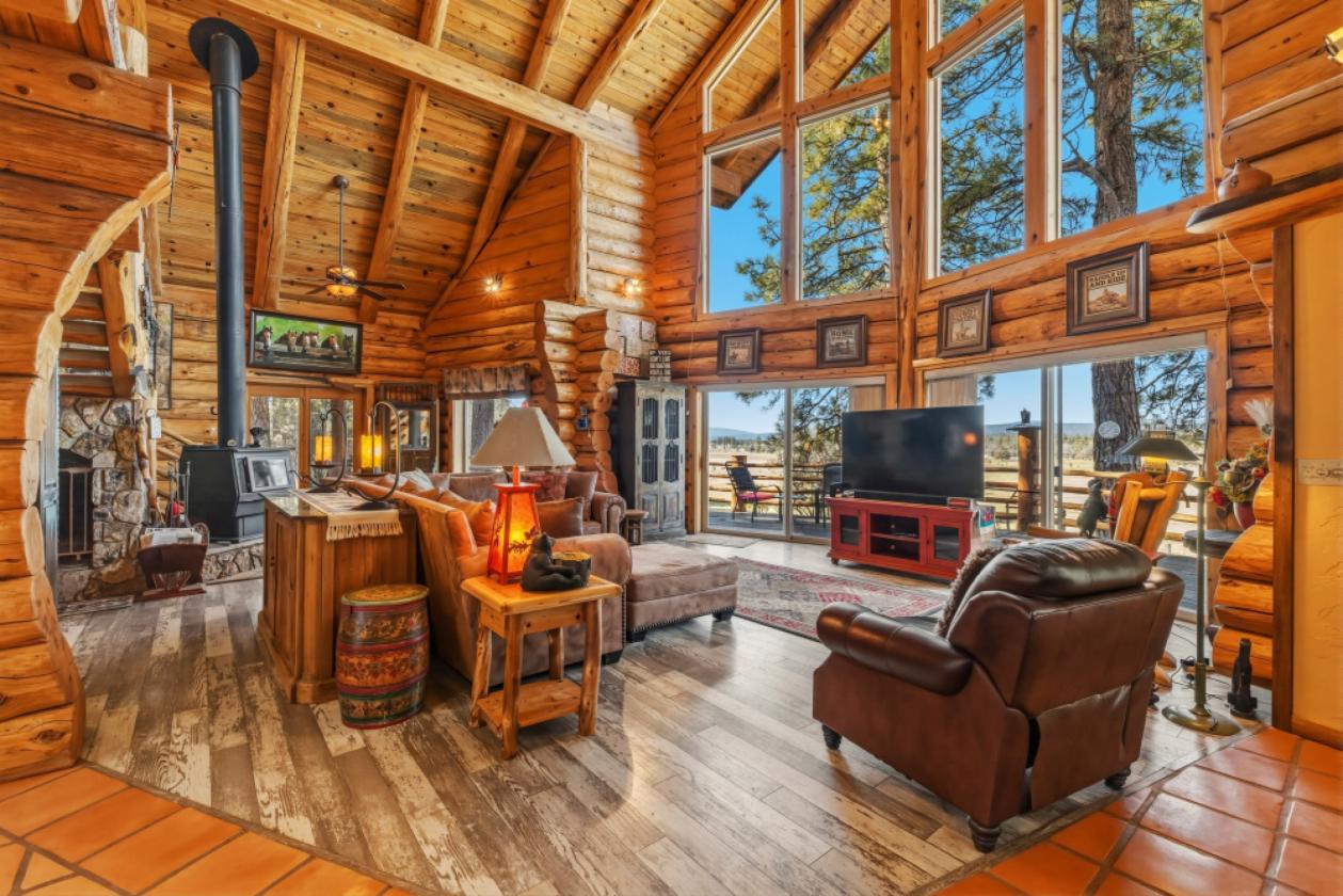 40 ACRE IRRIGATED FARM WITH CUSTOM LOG HOME - photo 10