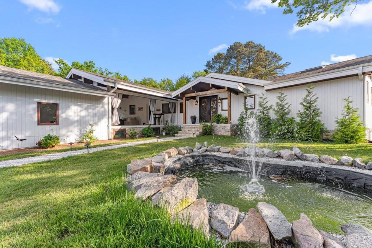 Horse Lover's Dream on 48 Acres - photo 3