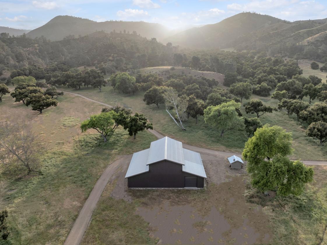 DOUBLE SEVEN ZERO RANCH - photo 17
