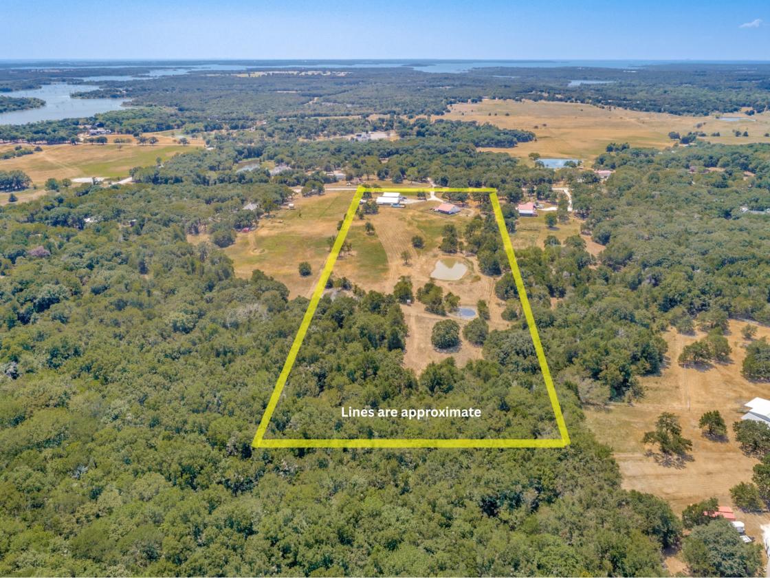 11 Acres with 2 homes, Horse Barn & Great Hunting - photo 2