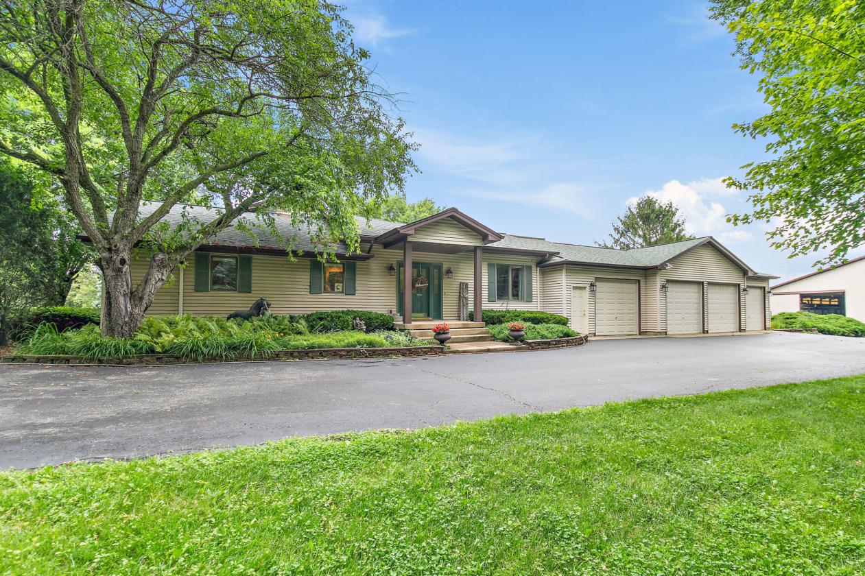 5.25 Acres + Ranch Home + 13 Stalls & Indoor Arena - photo 18