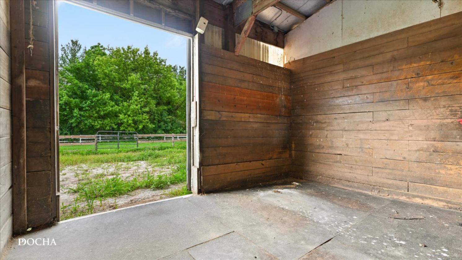 New Price! 3 Acre Private Horse Property - photo 27