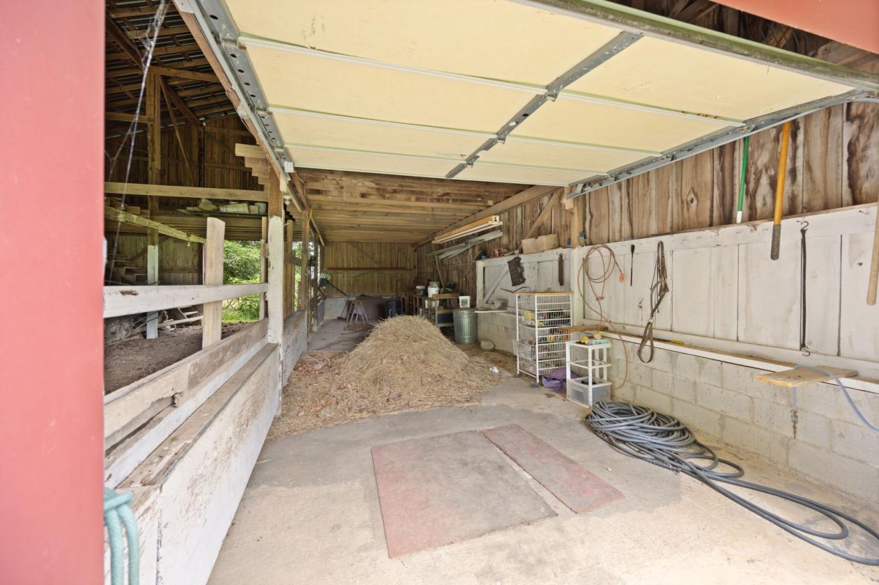 BEAUTIFUL LAKE CUMBERLAND AREA FARM - photo 26