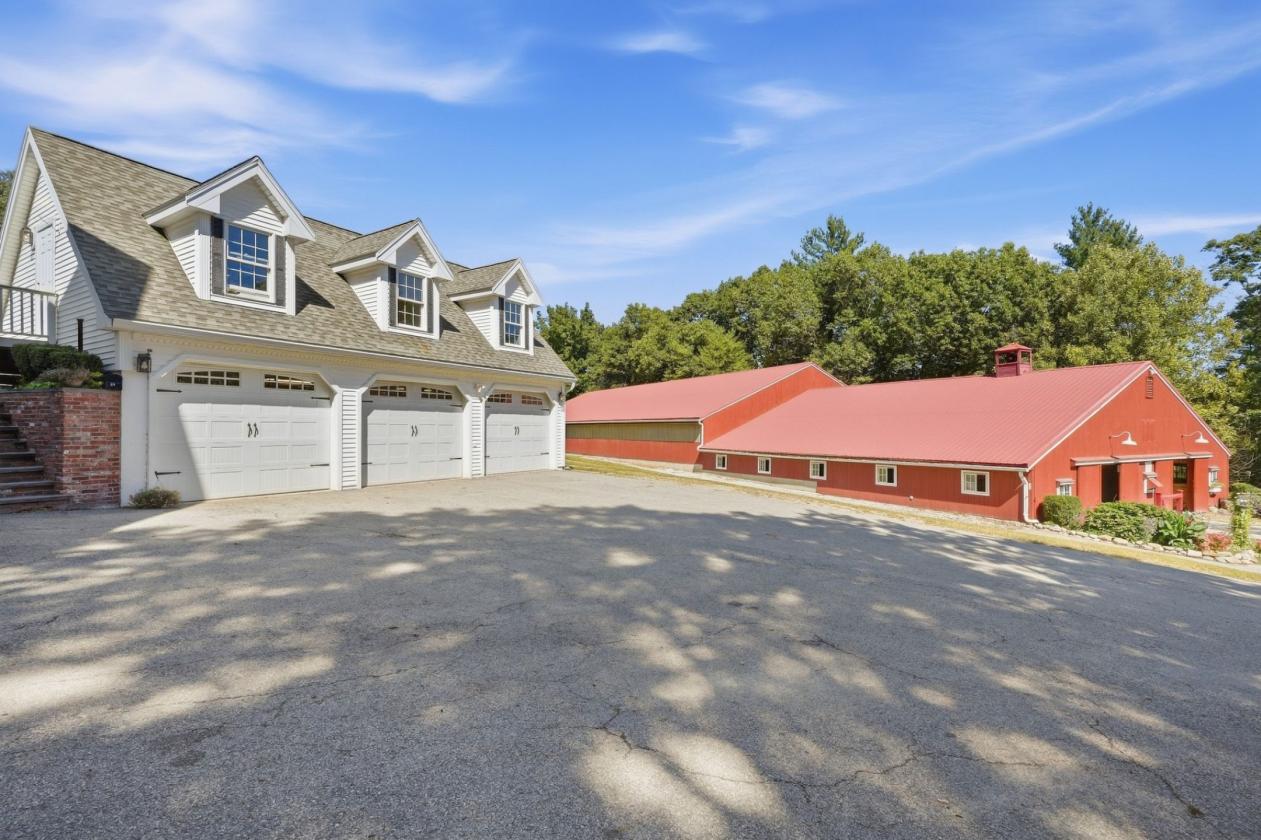 Equestrian Estate with indoor and outdoor arenas - photo 5
