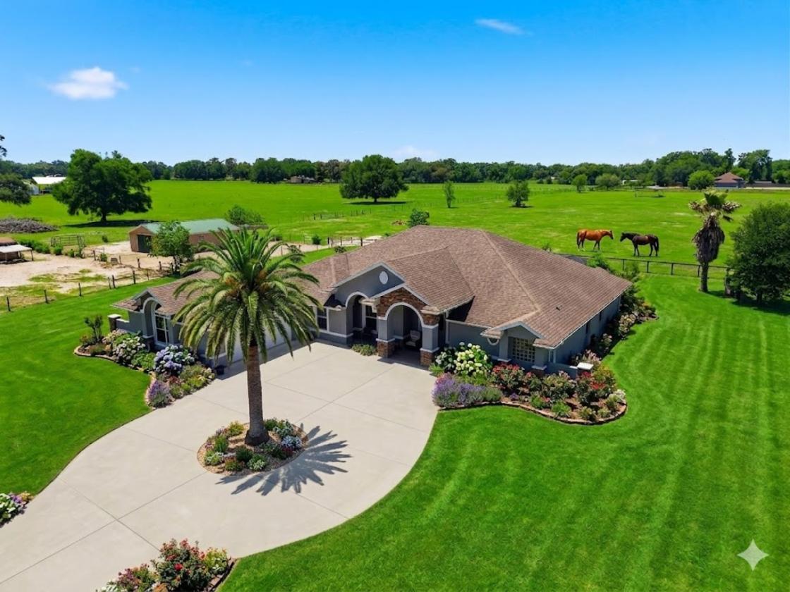 almost 10 acres home pool near the Villages - photo 1
