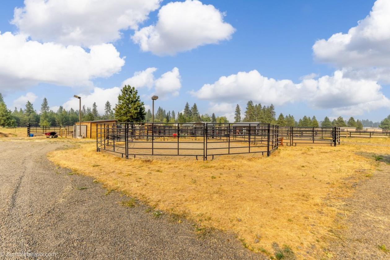 Income Producing 10 Acre Equestrian Facility - photo 12