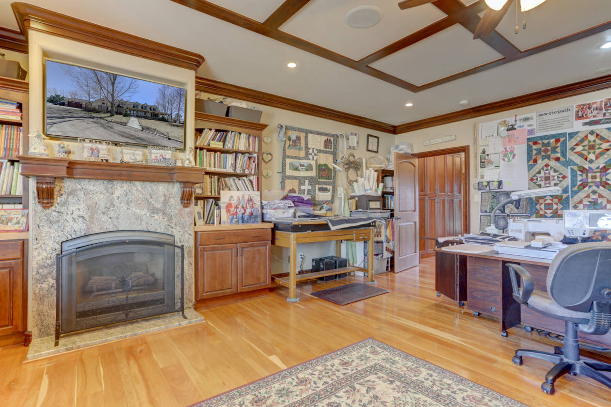 Magnificently Beautiful TwoStory Custom Country Horse Property on 35