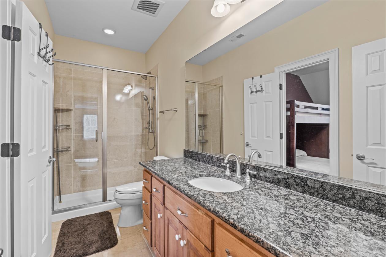Custom home, pool and equestrian community! - photo 21