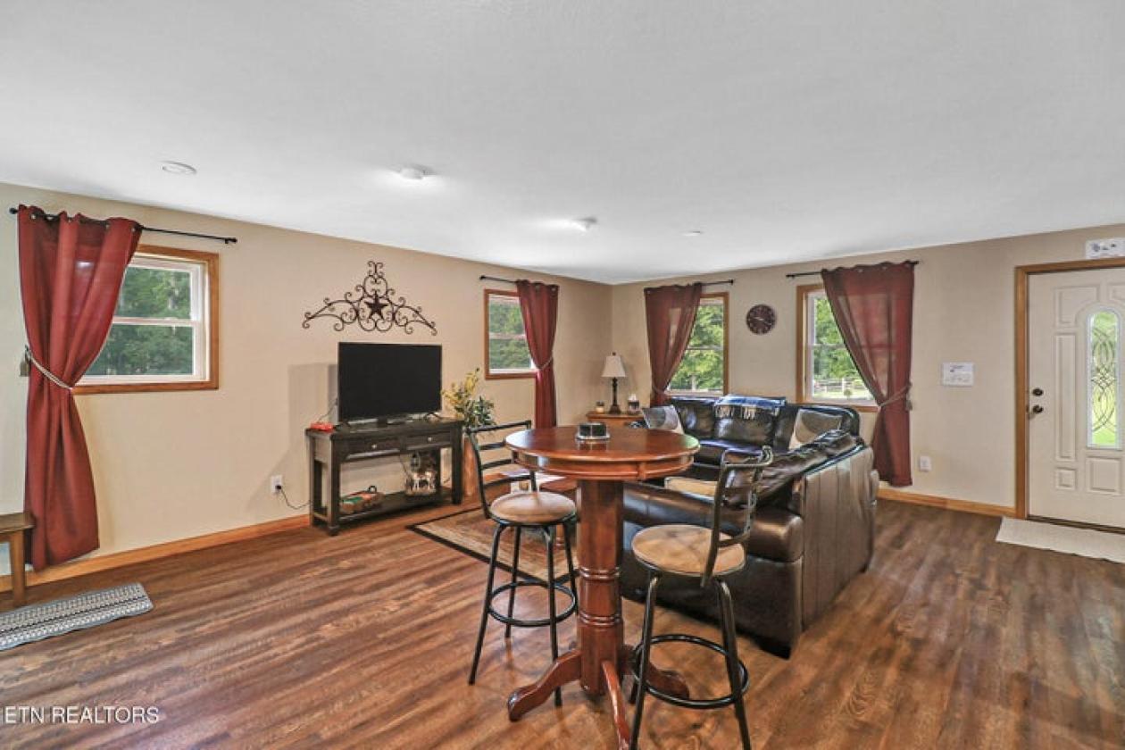 Craftsman home in White Oak community in BSF - photo 12