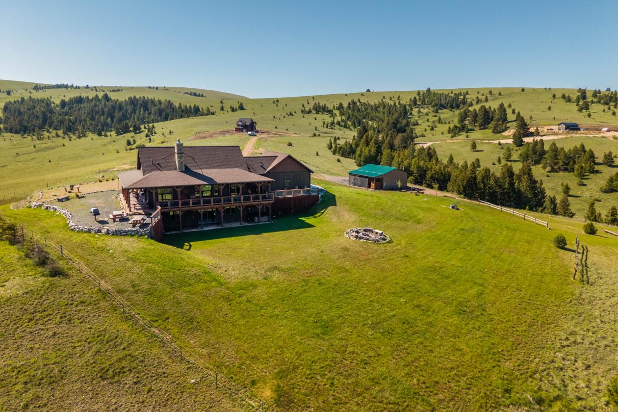 Extraordinary 13.27-Acre Mountain Retreat - photo 16
