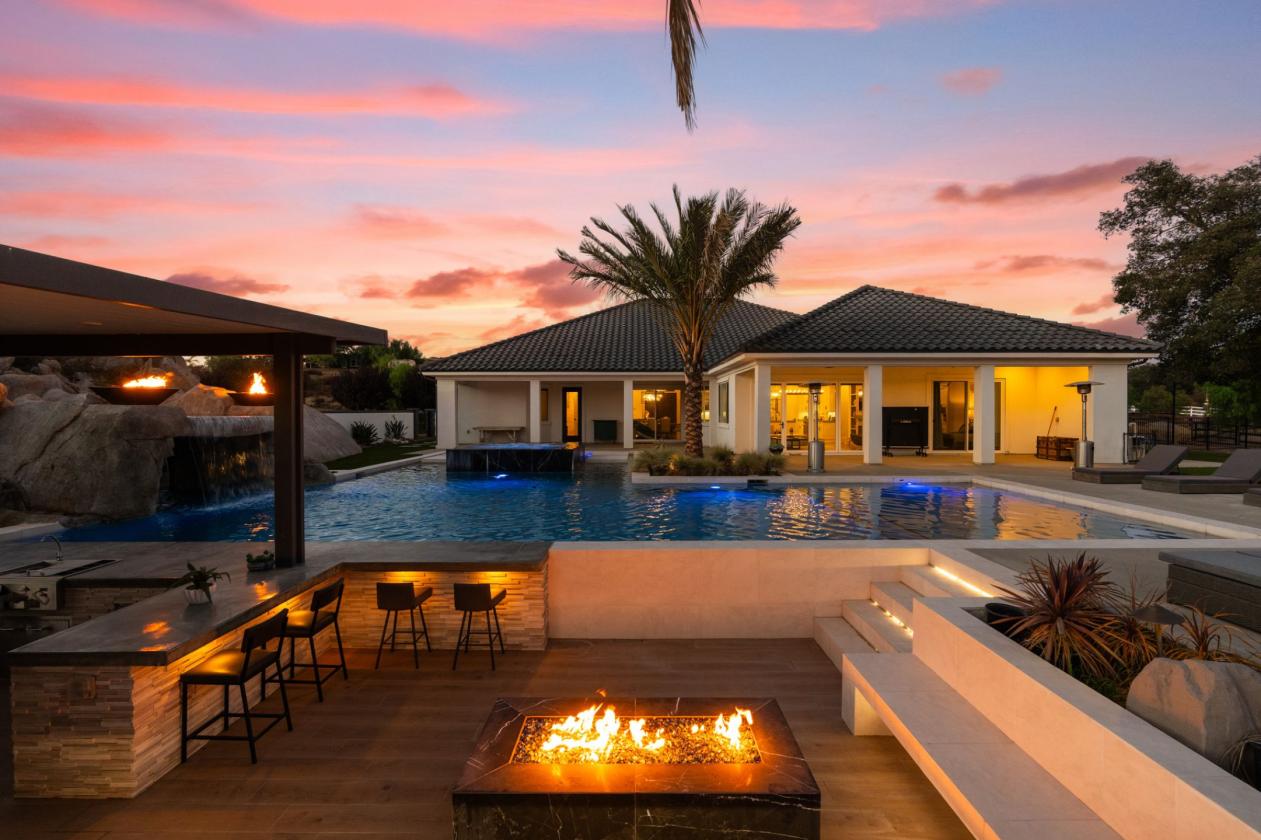 The Ultimate Retreat - photo 1