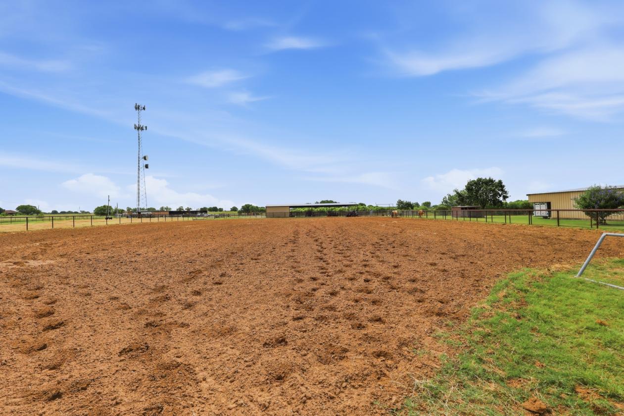 Turn Key Horse Property In South Central Texas - photo 13