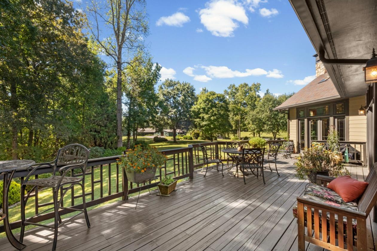 Equestrian Country Estate/ Private Lake/ 53 acres - photo 21