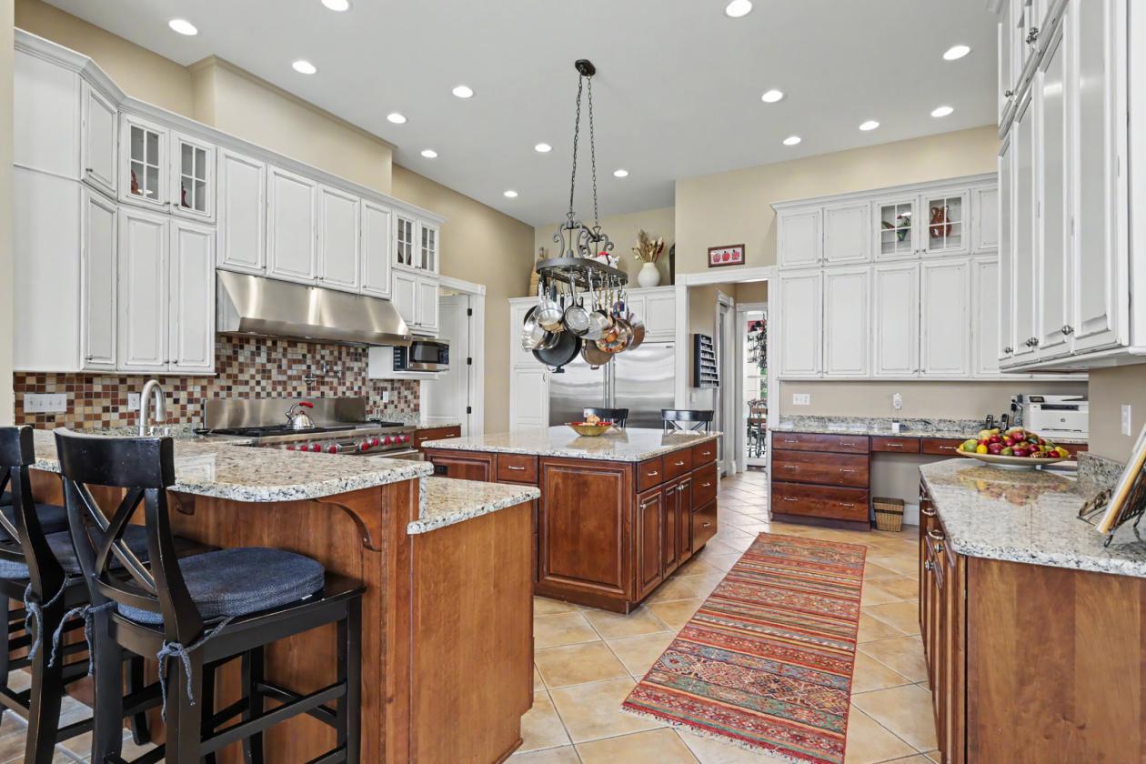 ONE-OF-A-KIND 10 ACRE EQUESTRIAN ESTATE - photo 29