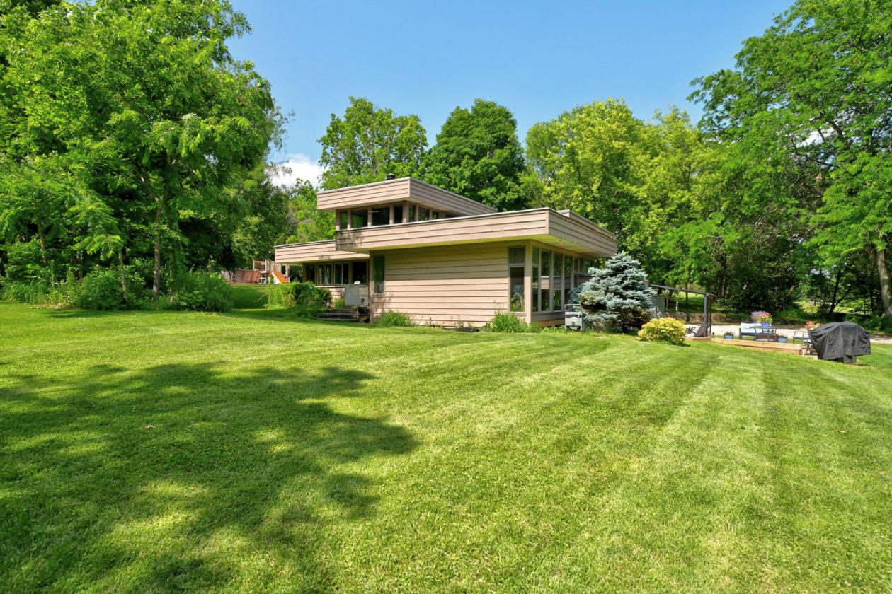 Private Country Oasis on 7.5 Acres - photo 14