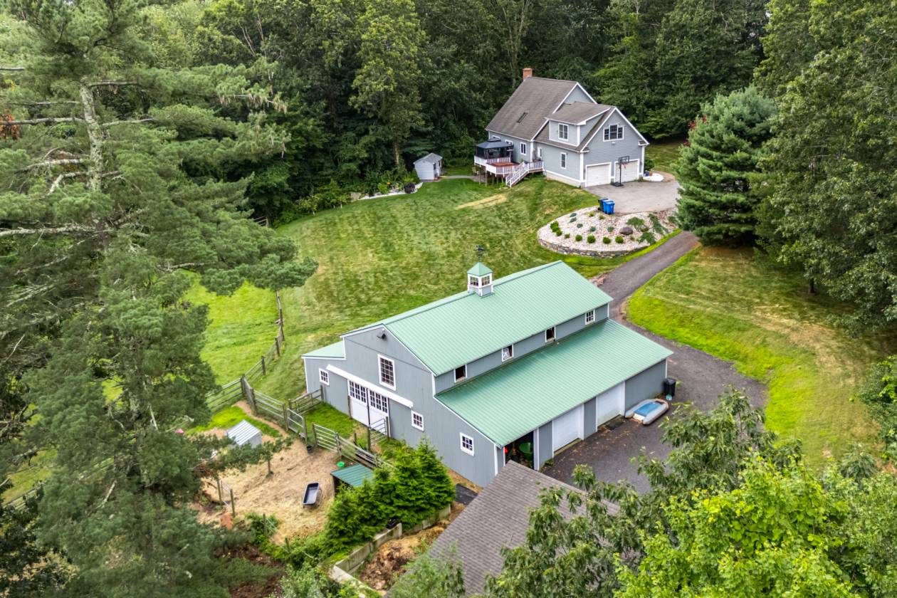 Horse Property with Residence & 7-Stall Barn