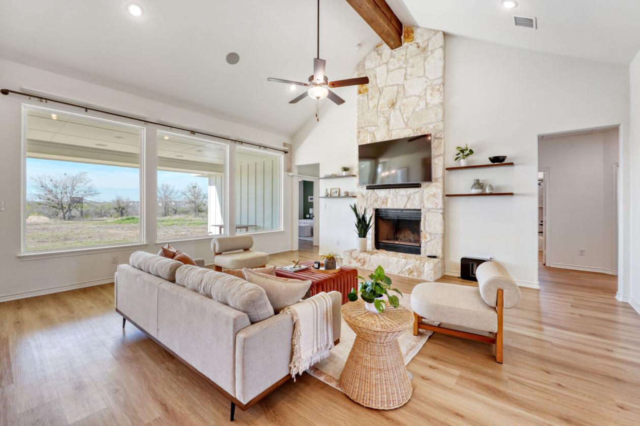Horse-friendly luxury build - photo 6