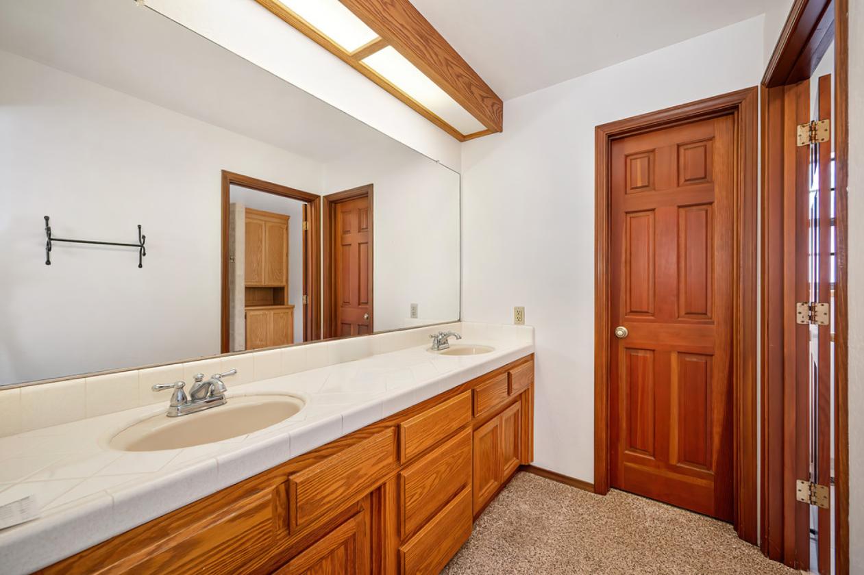 25-Acre Country Home & Horse Property - photo 23