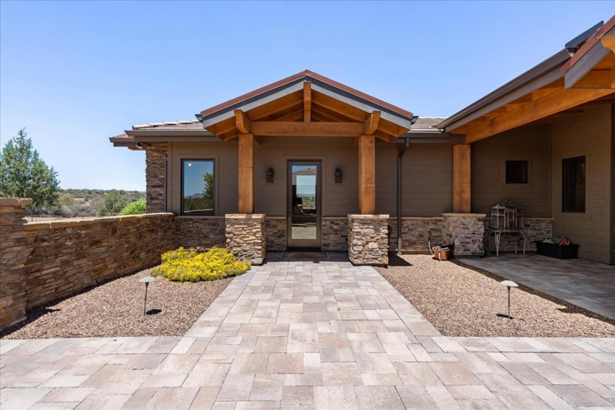 Remarkable Luxury Ranch on 38 Acres - photo 22