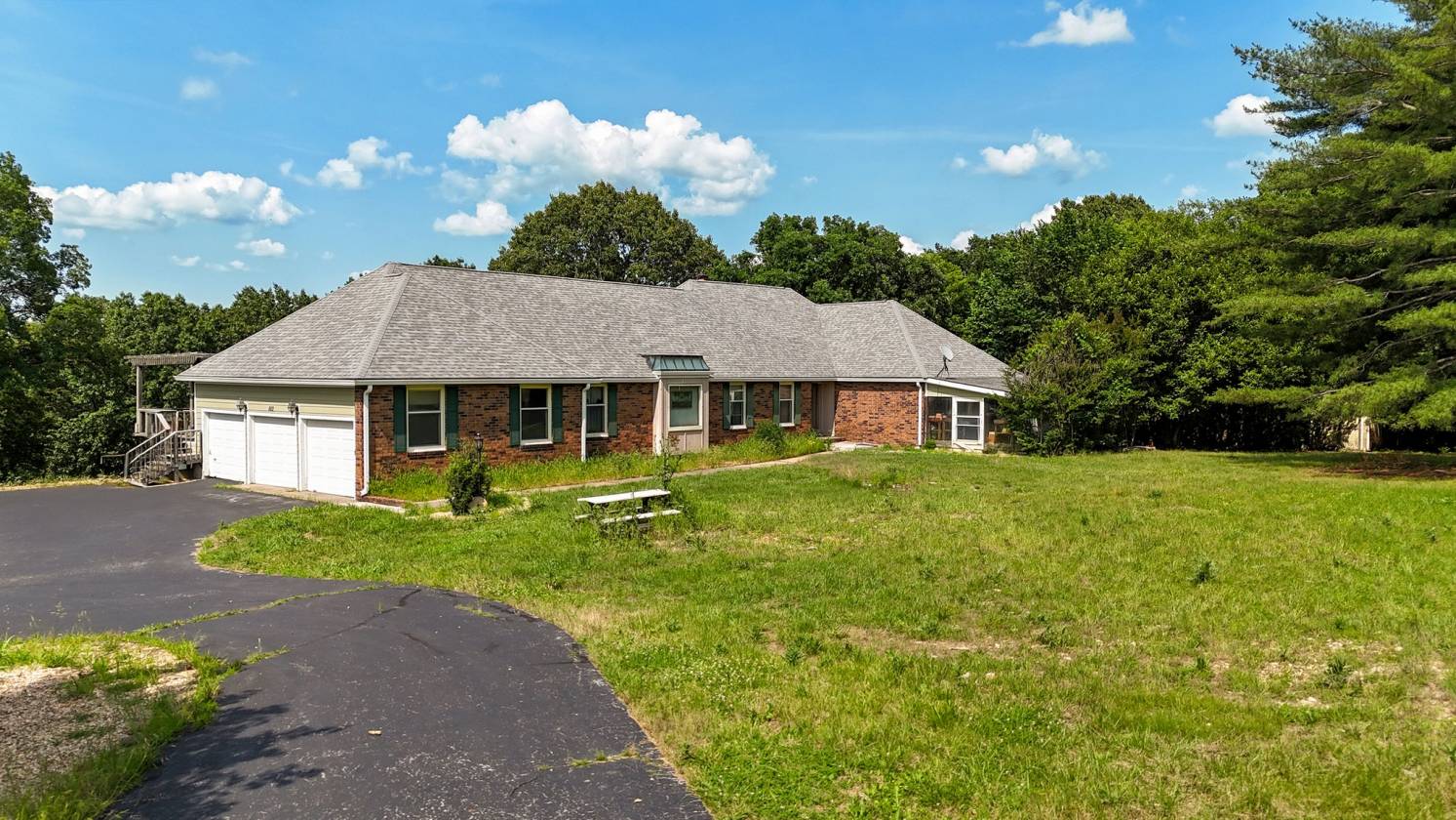 Horse Property for sale.