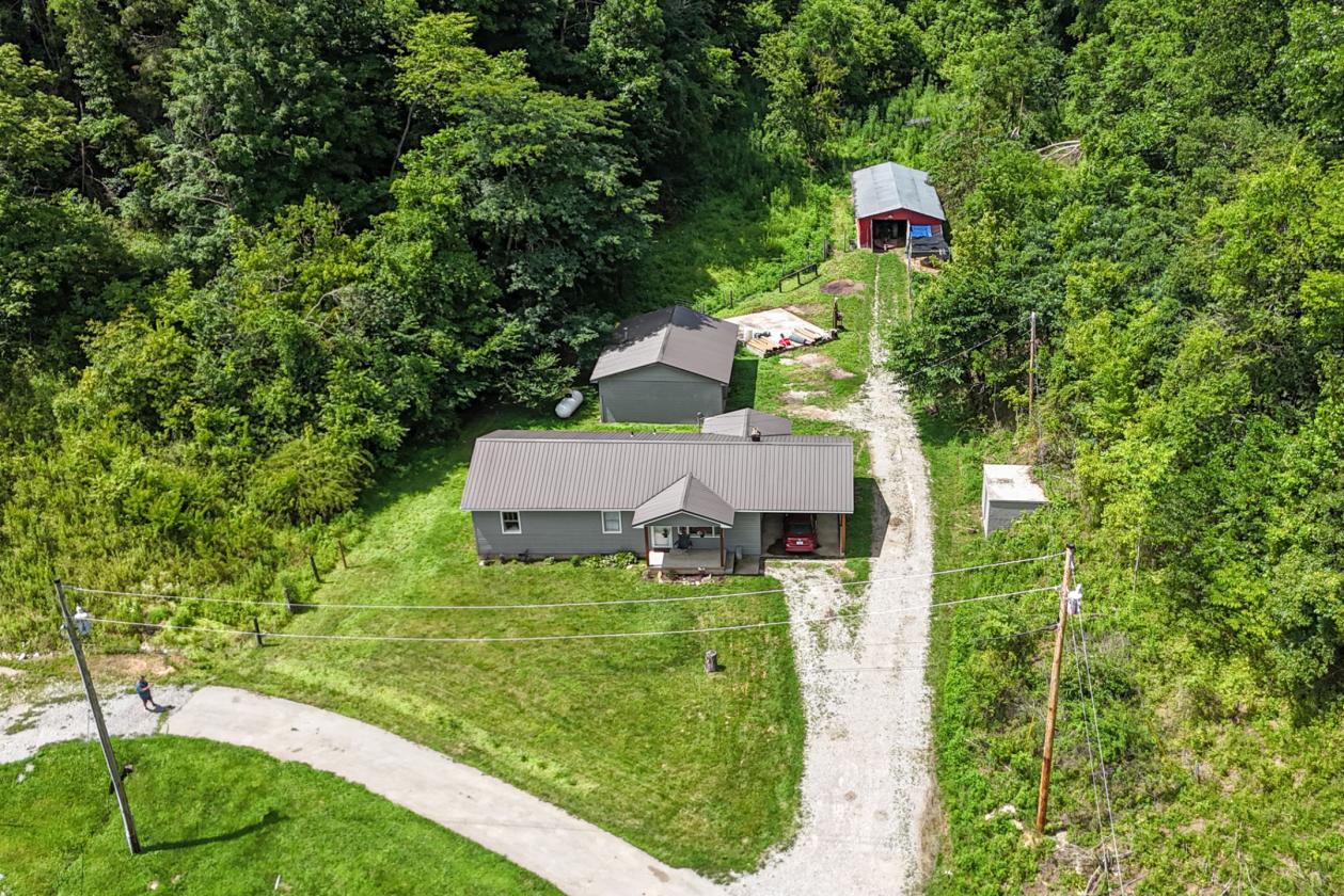 44-Acre Horse Farm & Hunting Retreat - photo 3