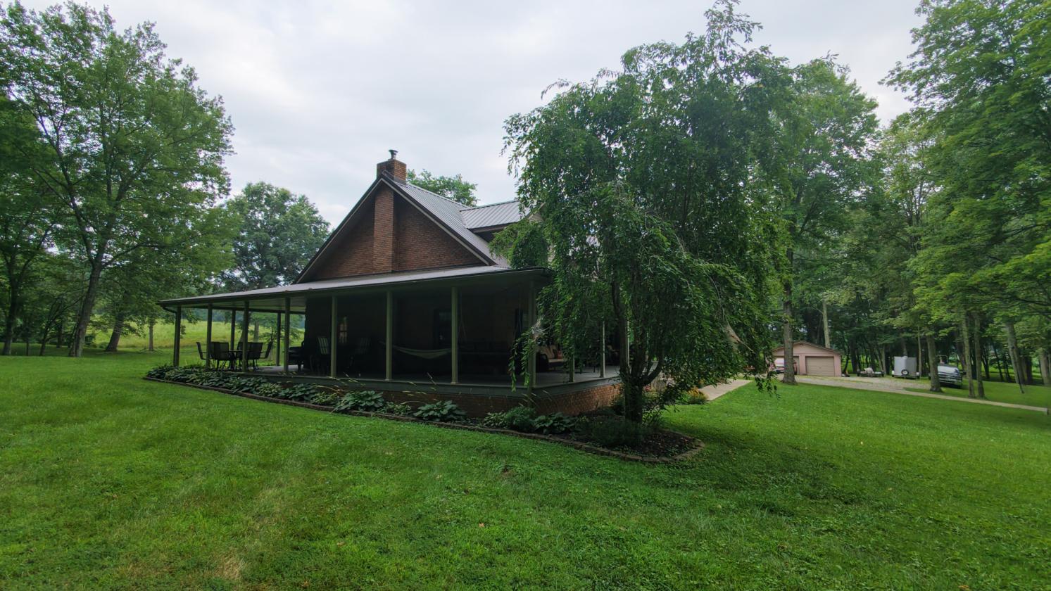 31 LEVEL ACRES w/HOME, BARN, 4 CAR GARAGE - photo 6