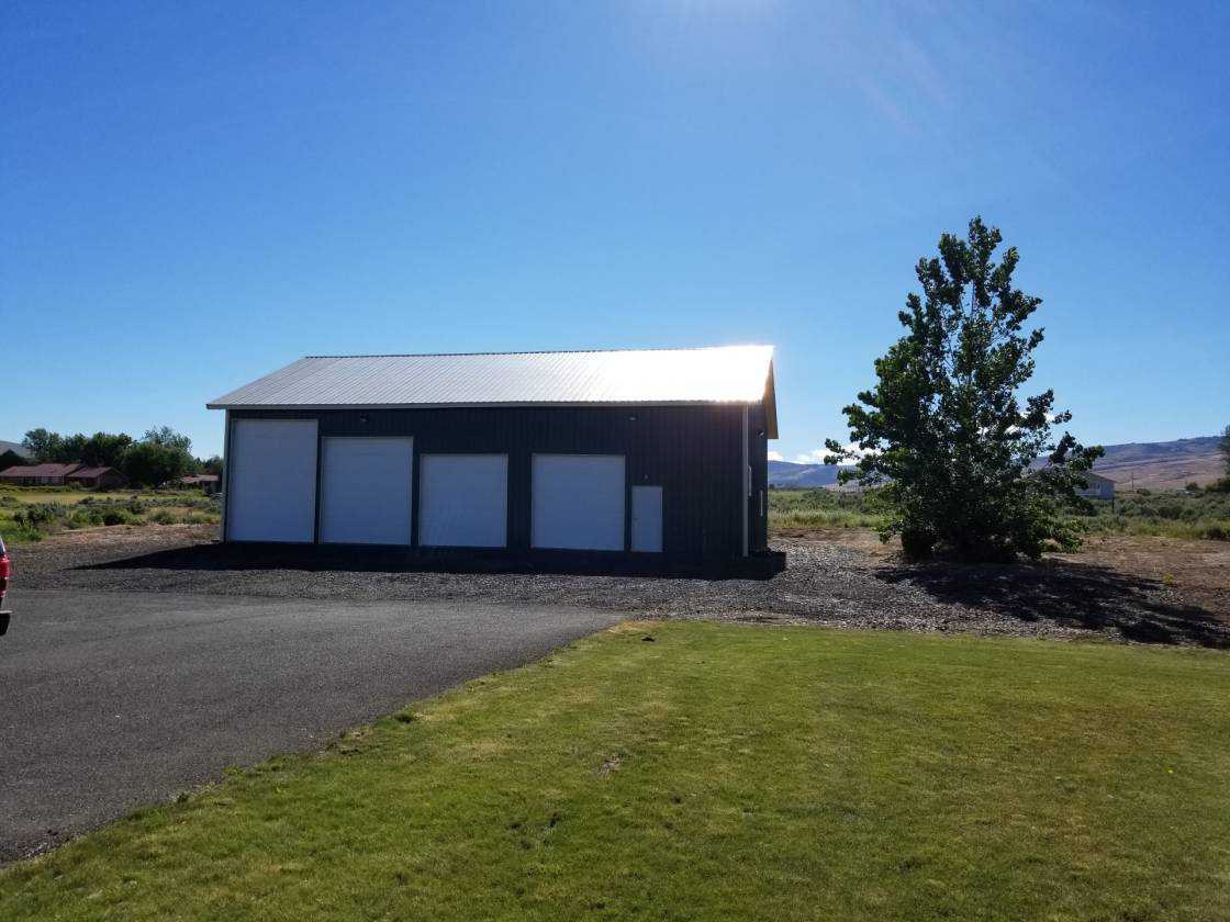 Amazing custom home on 9.79 view acres with 2400 Sq... Yakima, Yakima