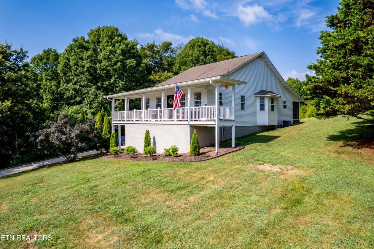 Horse Property for sale.