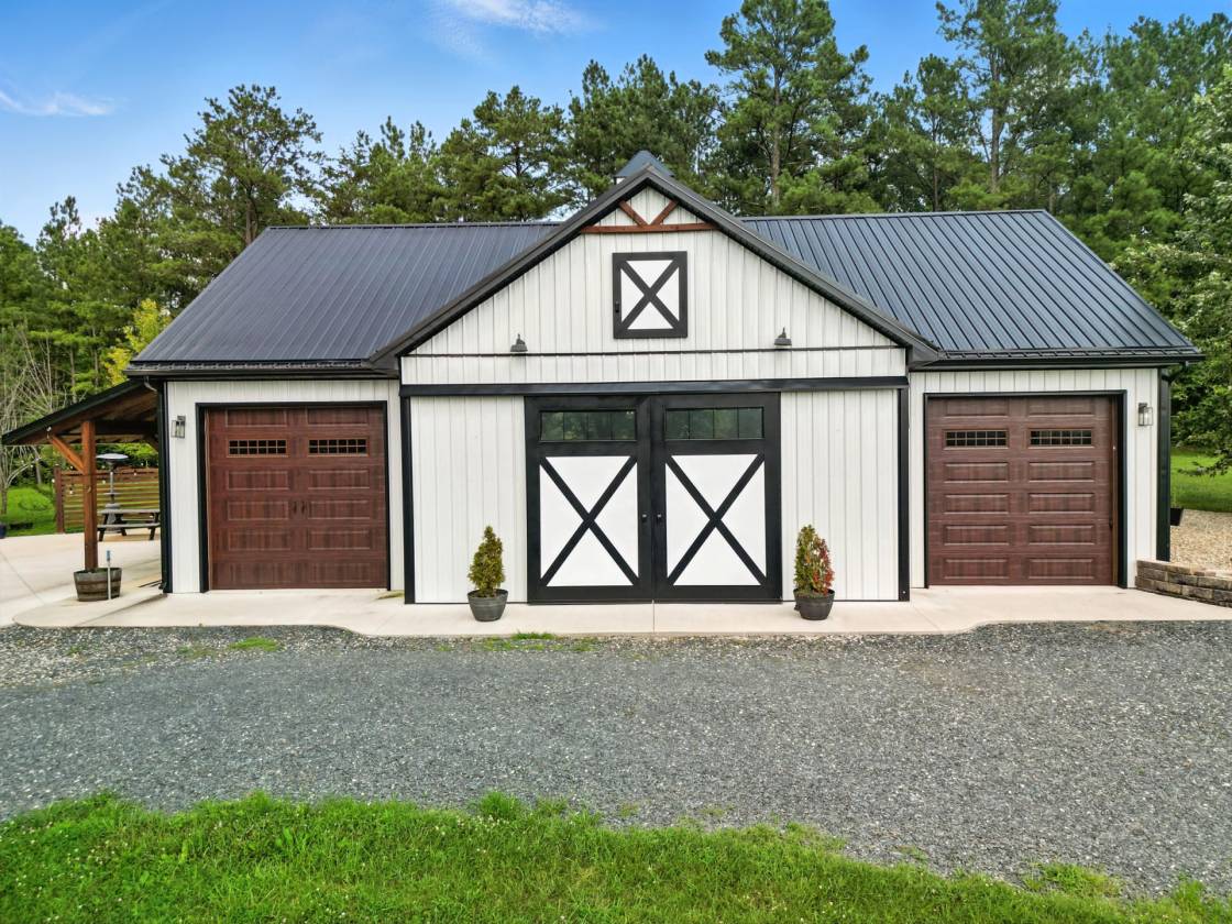 Horse Property for sale.