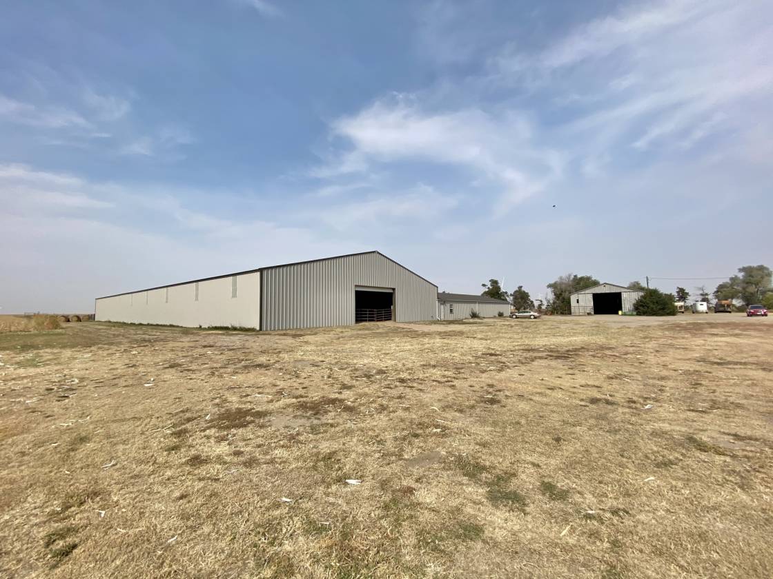 Beautiful Western Kansas Horse Property with Indoor/Outdoor Arenas