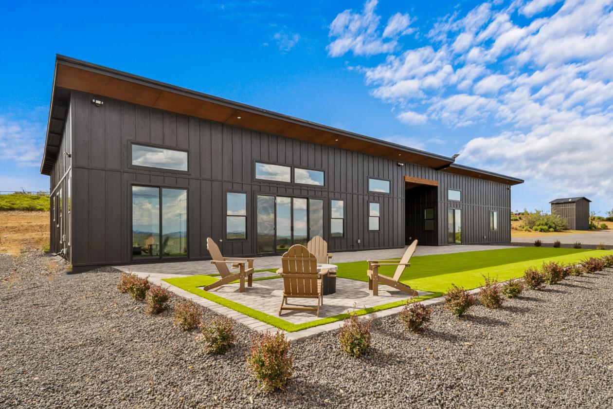 Brand New Luxury Build on 7.4 Acres - photo 25