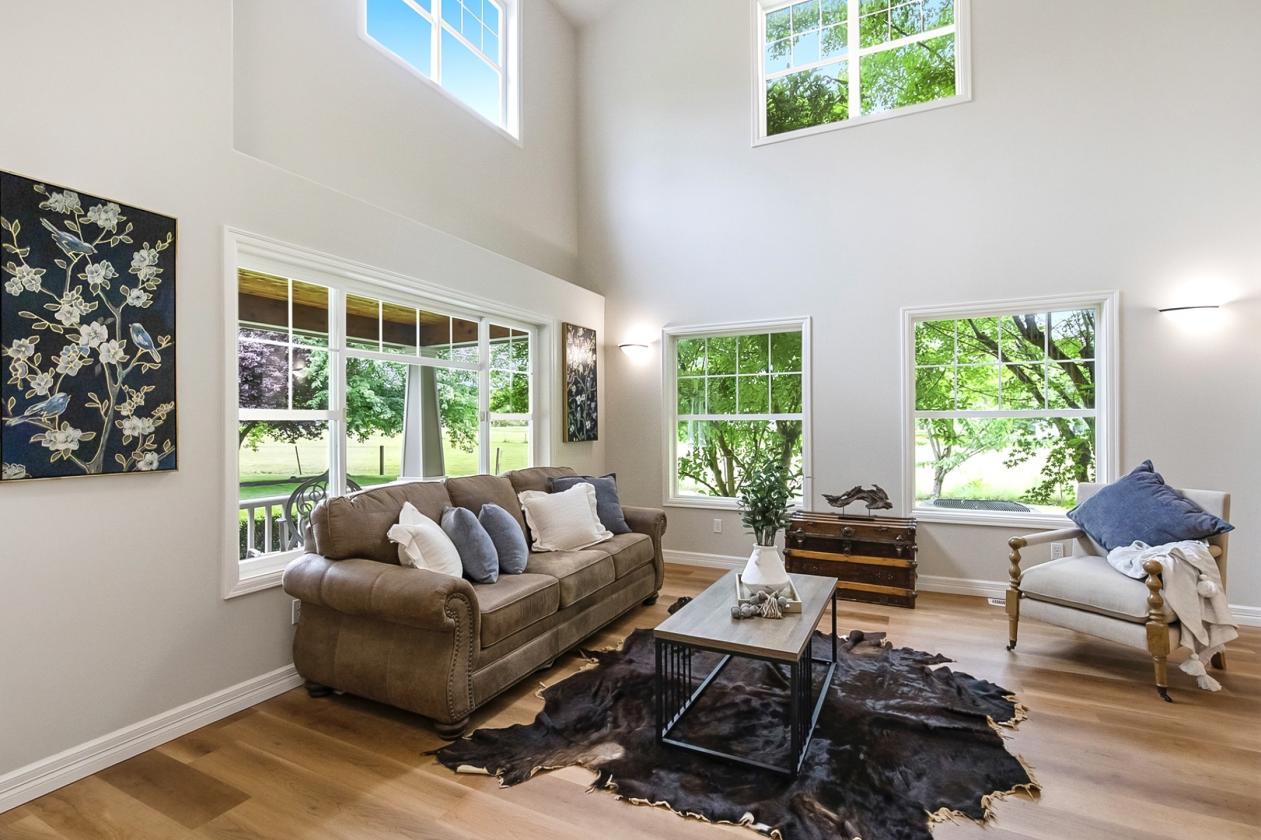 Modern Farmhouse Meets Horse Heaven - photo 13