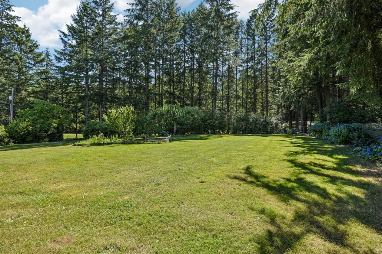 Covered Arena - 2 Barns - 5.66 Acres - photo 18