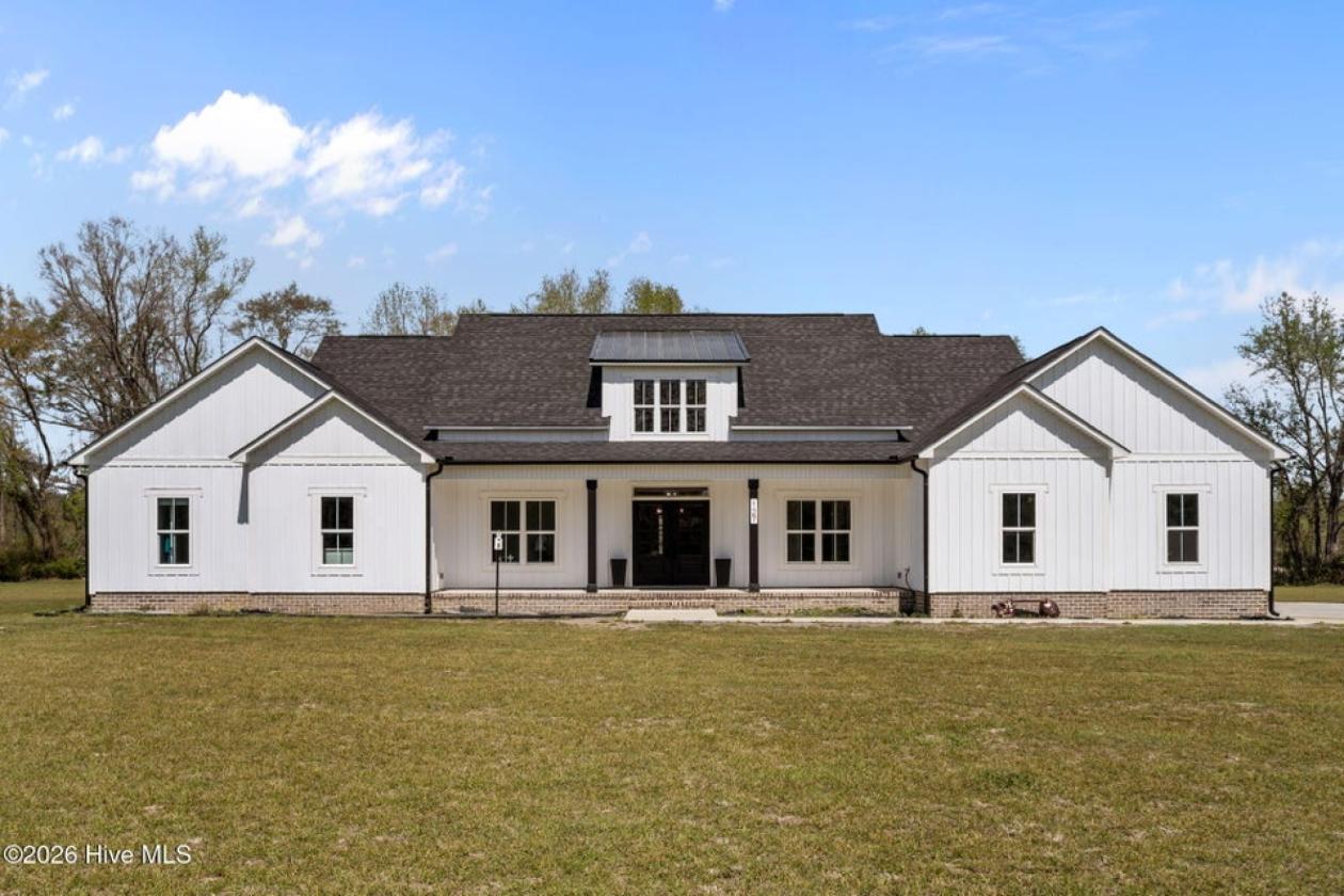 Builders Dream Home Can Now Be Yours - photo 1