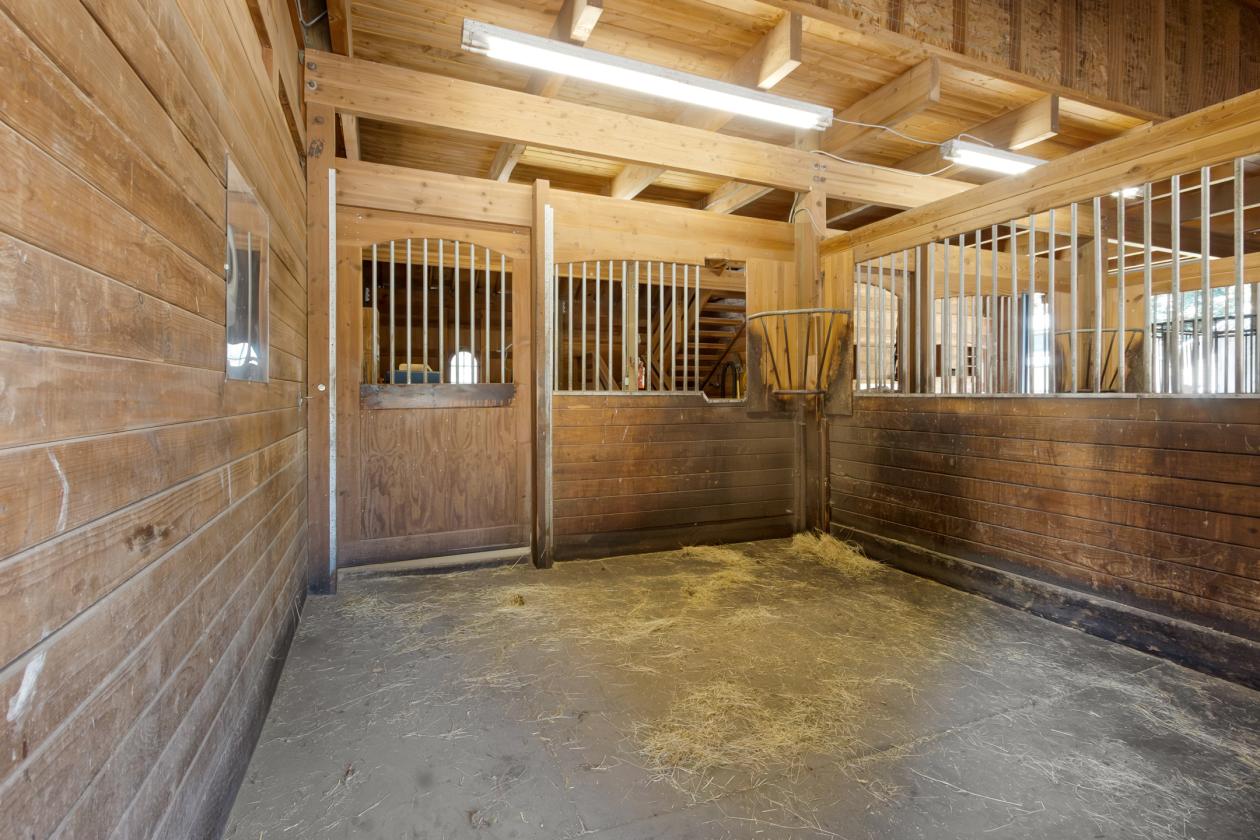 RIVERFRONT LUXURY EQUESTRIAN RETREAT - photo 14