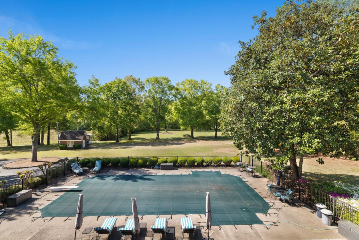 Timeless Southern Estate on 102 acres - photo 15