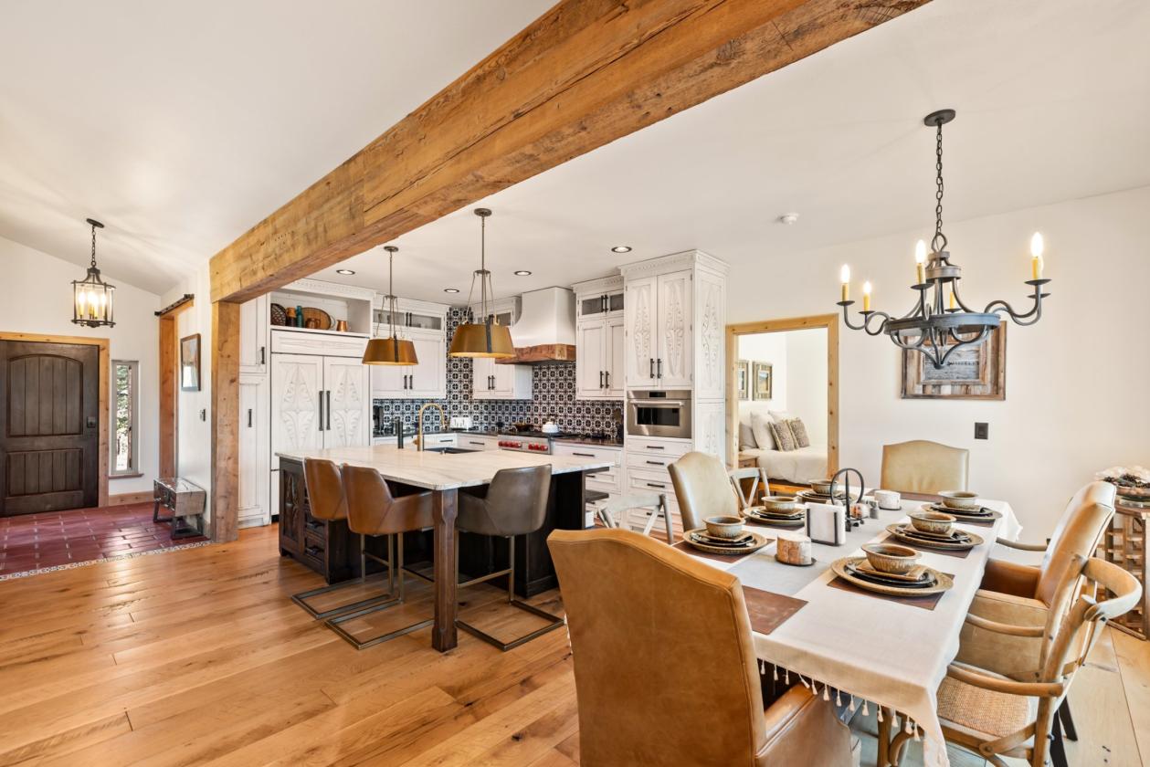 Colorado Luxury — 48 Acres, Barn & National Forest - photo 15