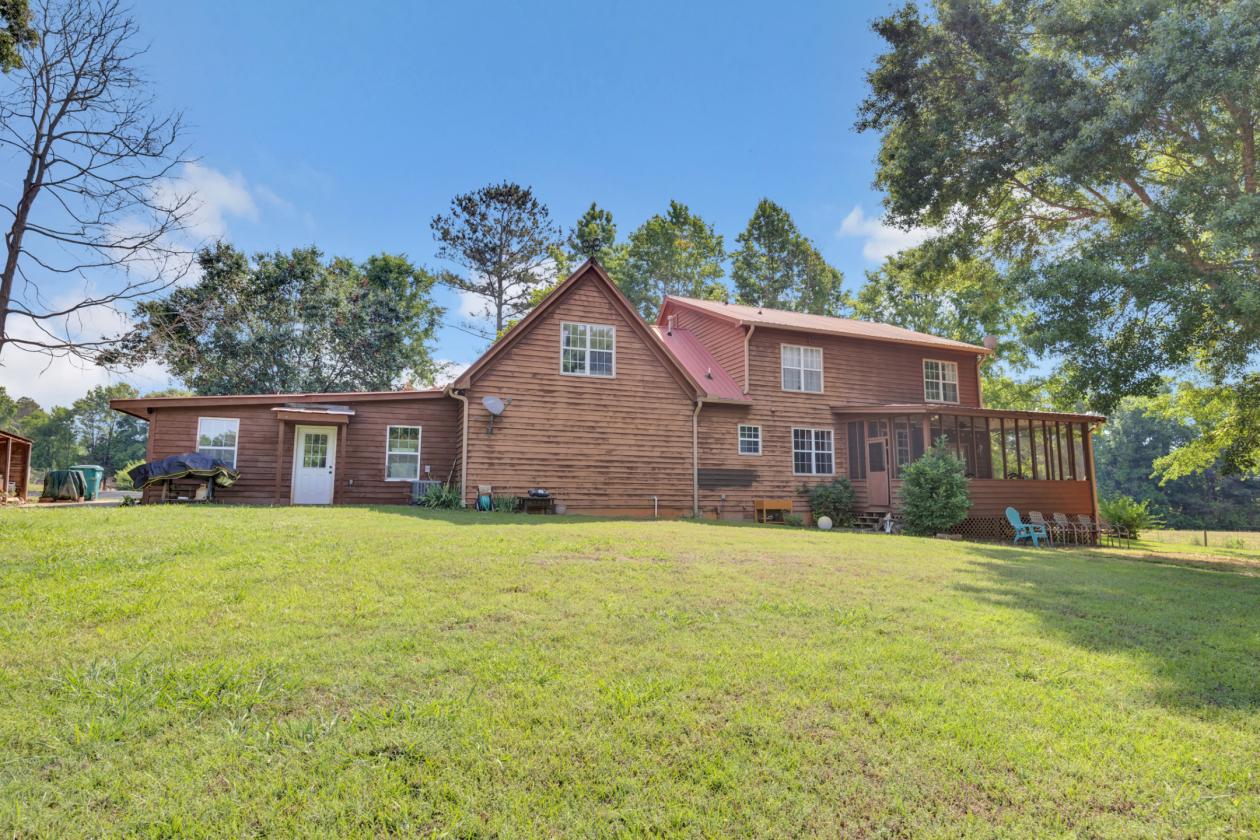 Great piece of property for a small horse farm - photo 3