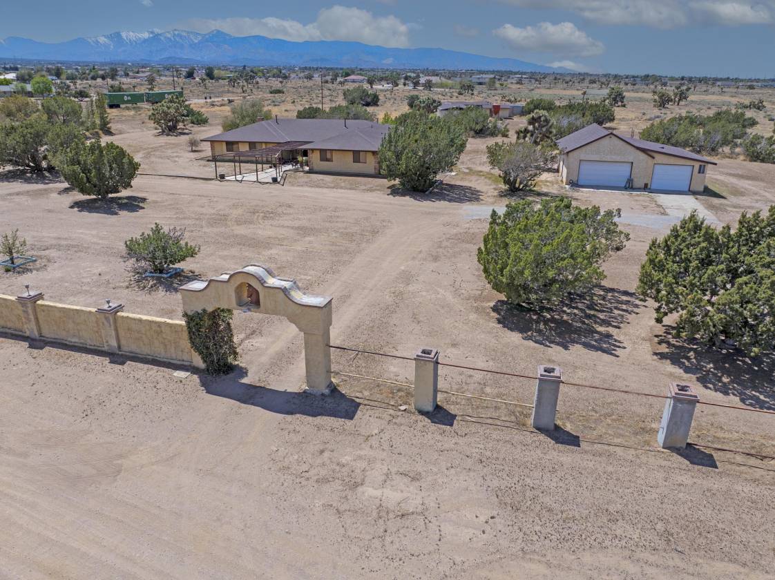 Horse Property for sale.