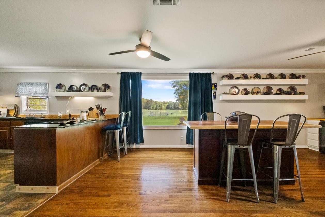 Beautiful Restored Farm House & The Perfect Land - photo 23