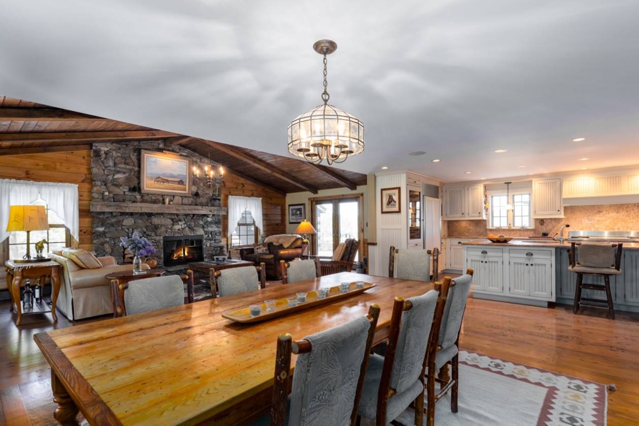 Stunning Home & Horse Property with Mountain Views in the