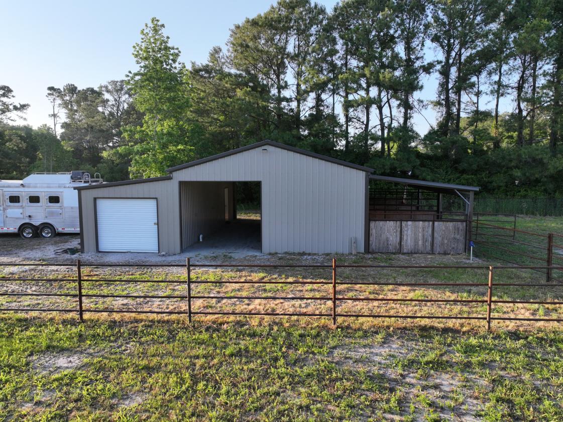 Premier 22± Acre Waterfront Equestrian Estate - photo 17