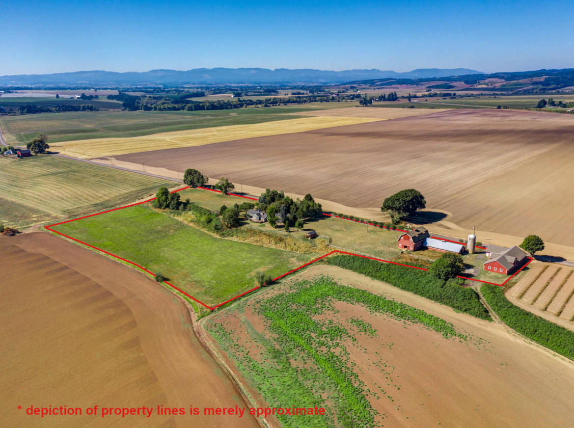 Great 11acre Hobby Farm on a quiet country road McMinnville, Yamhill County, Oregon