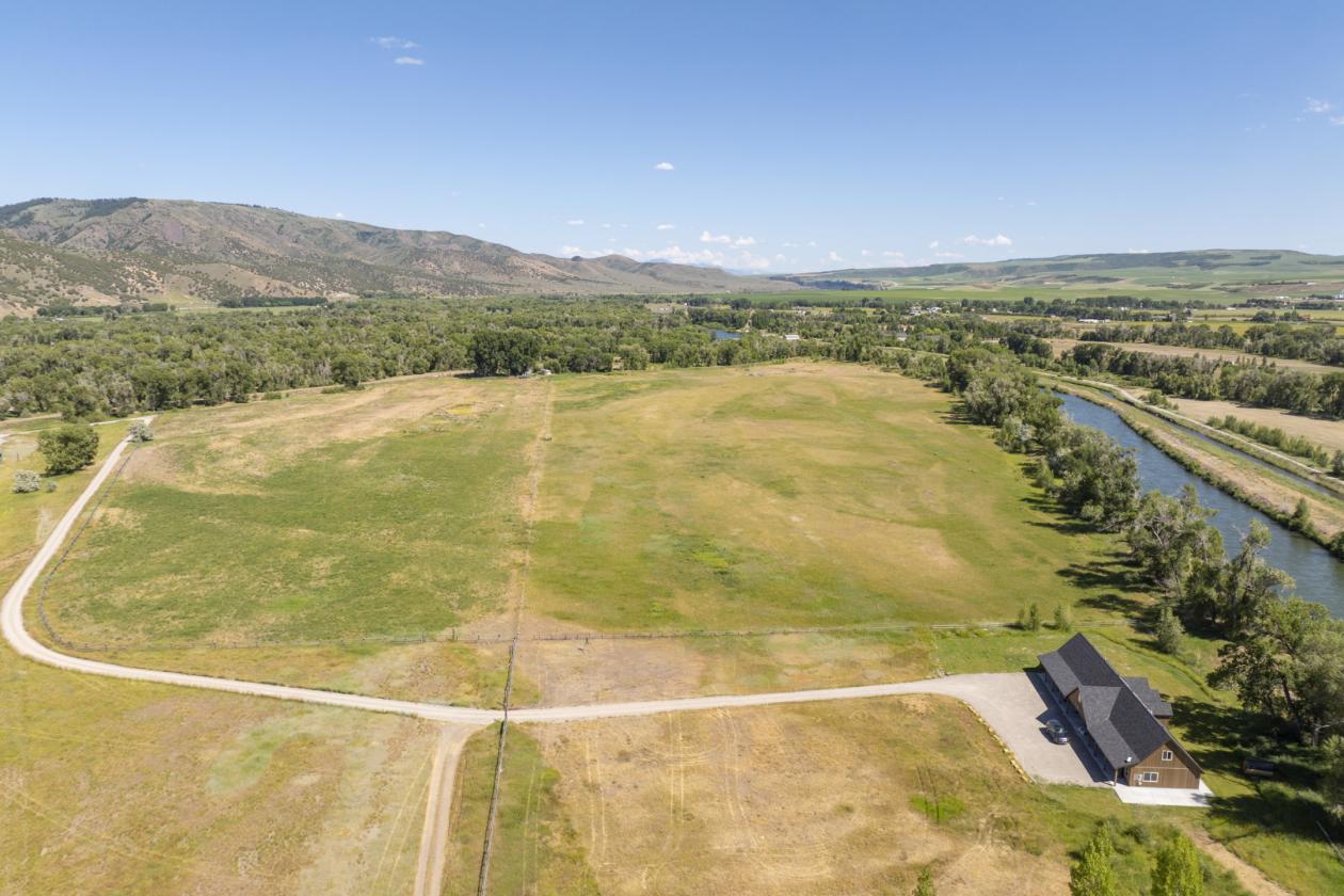 Beautiful Horse Property near the Snake River! - photo 17